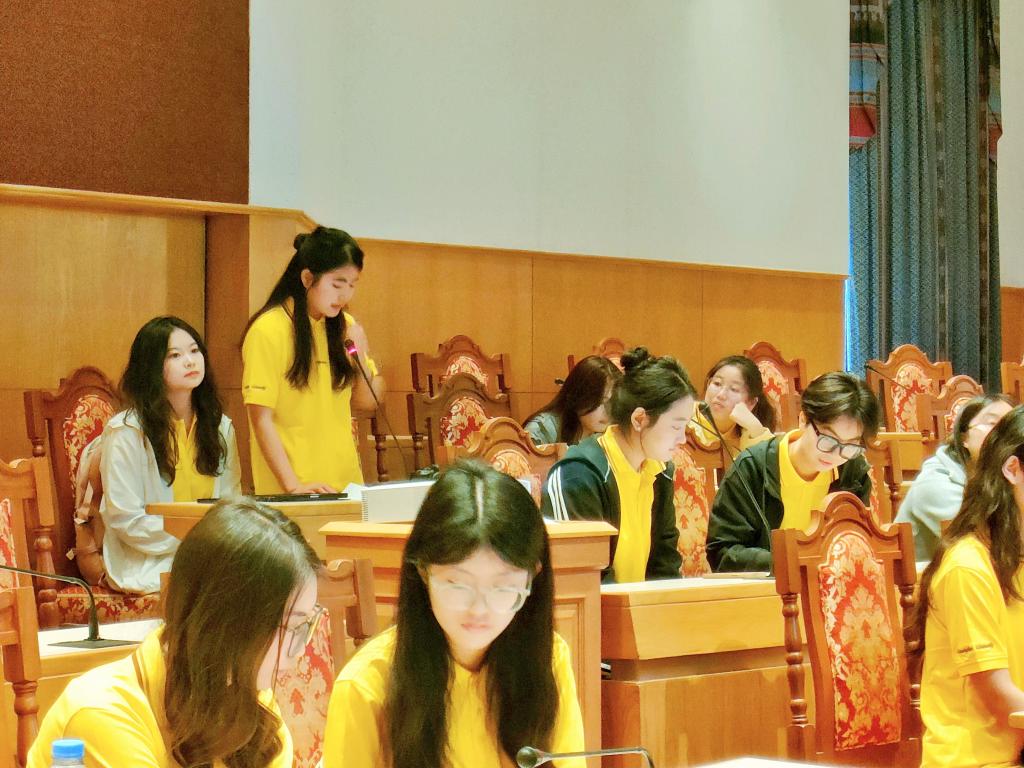 文化橋梁，青春同行 我校組織學生赴泰國易三倉大學開展藝術游學交流活動紀實